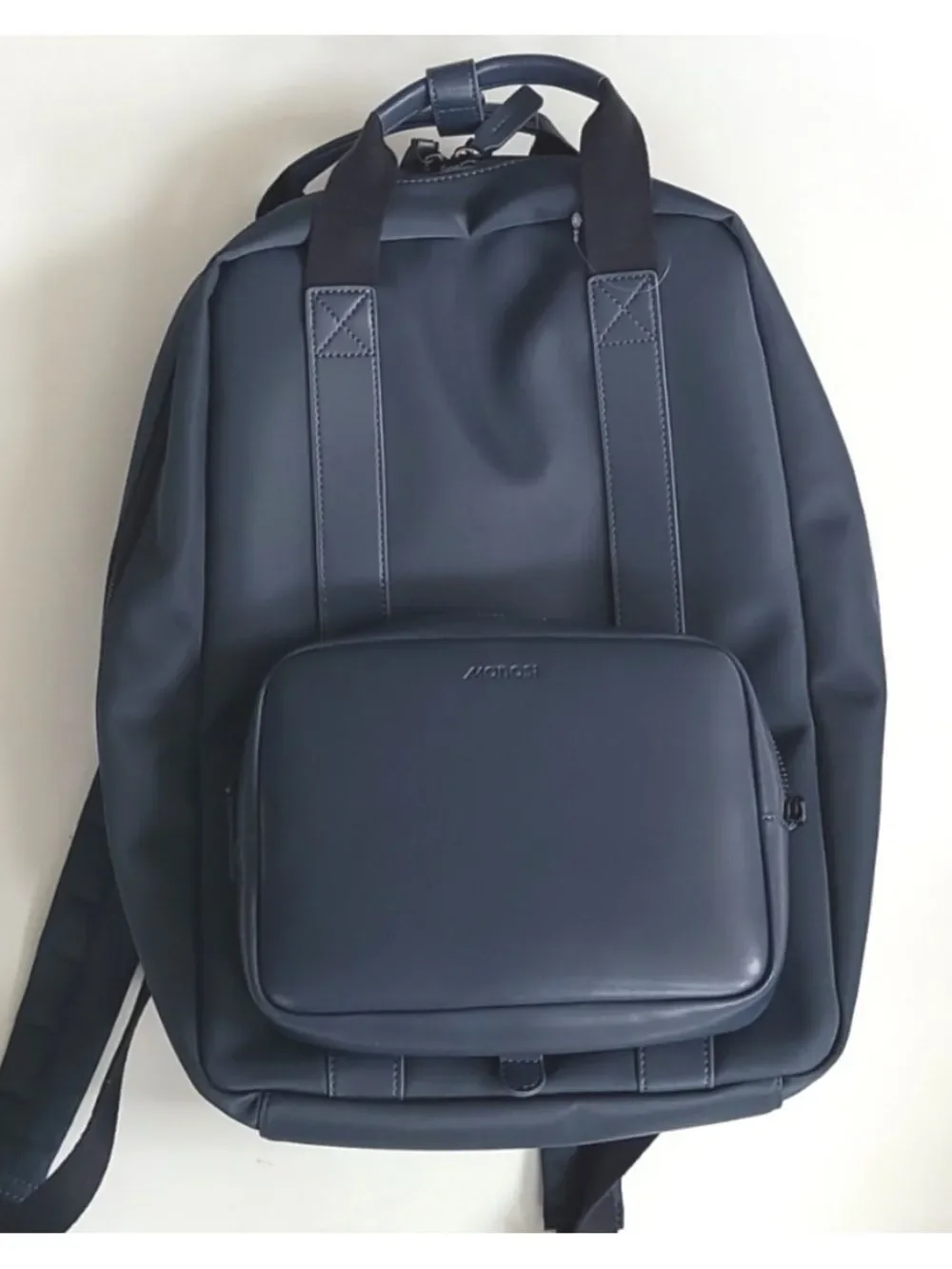Monos metro backpack in Oxford blue ~ Excellent